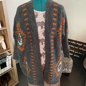 Debut gray Aztec Cotten/Acrylic cardigan
